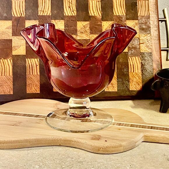 Vintage Bischoff Amberina ruffled compote bowl marked red hand made art glass - Picture 2 of 10